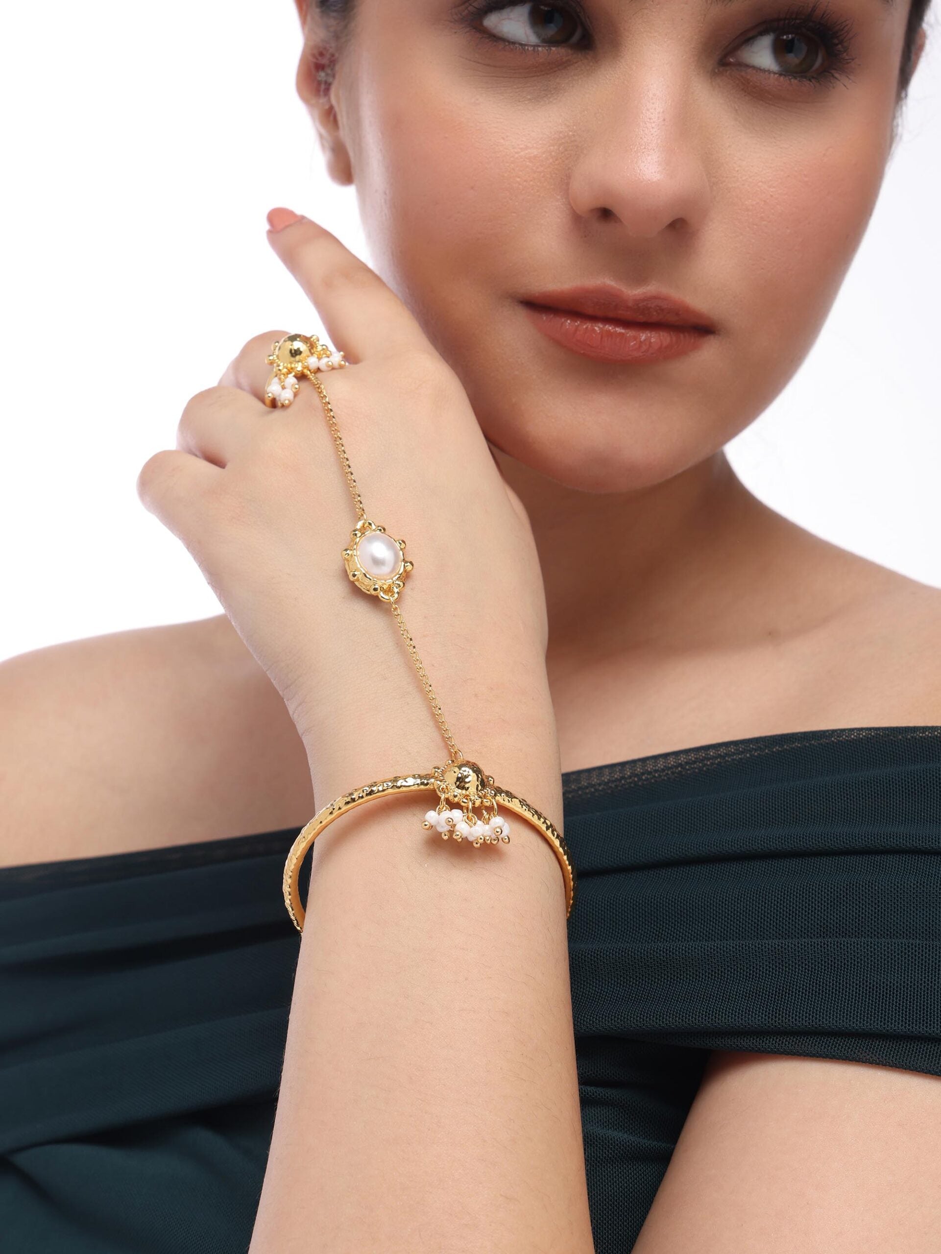 Celeste Hand Harness