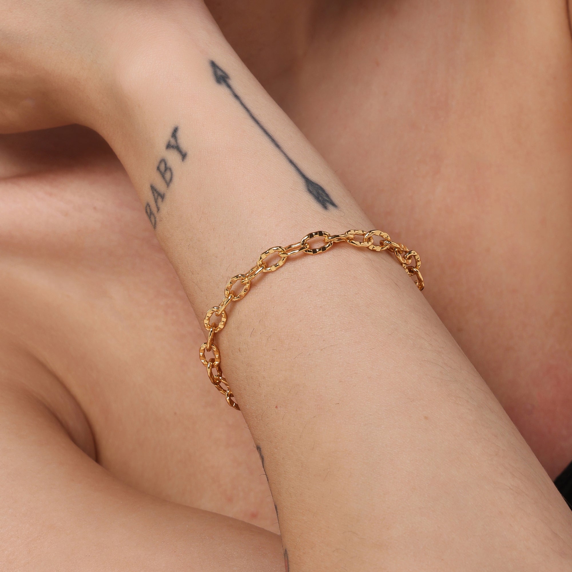 Textured Oval Link Bracelet — 14K gold-plated recycled brass bracelet by Sucra